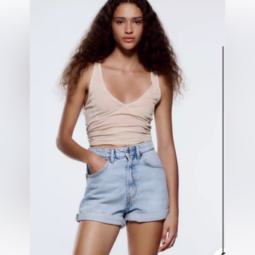 NWOT Zara high rise mom jean shorts
